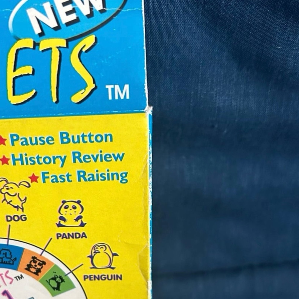 Octo-Pets 8 in 1 Virtual Pet Tamagotchi Style 1997 SEALED - Picture 11 of 12